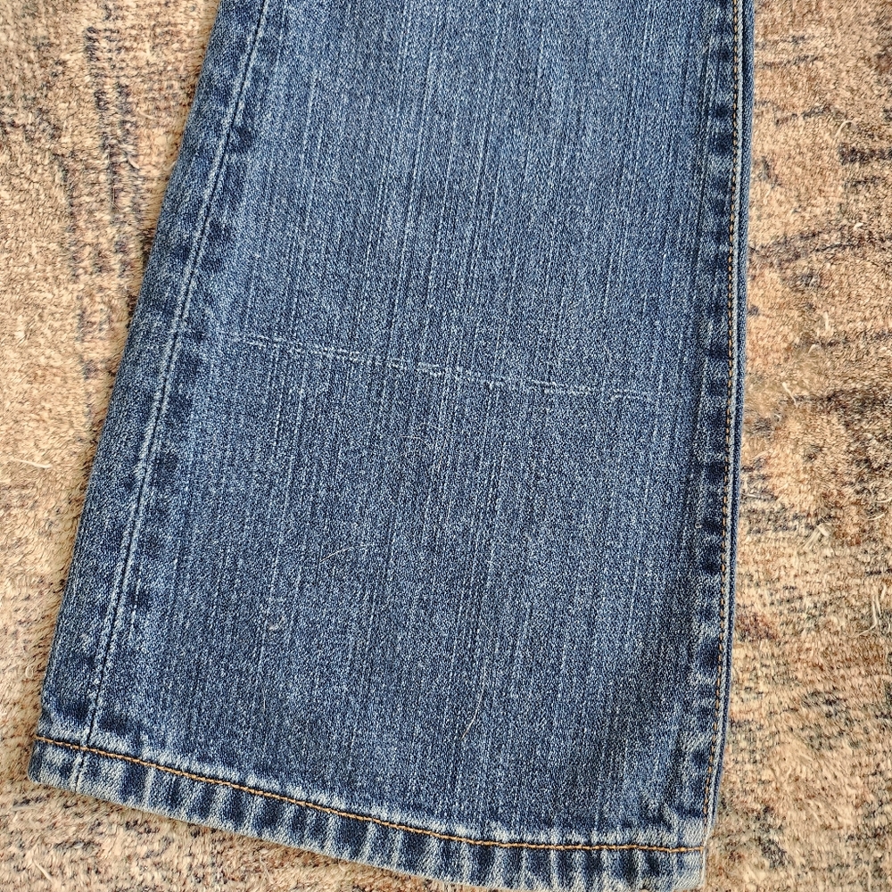 Super Low Rise Bootcut Levis - Picture 7 of 8
